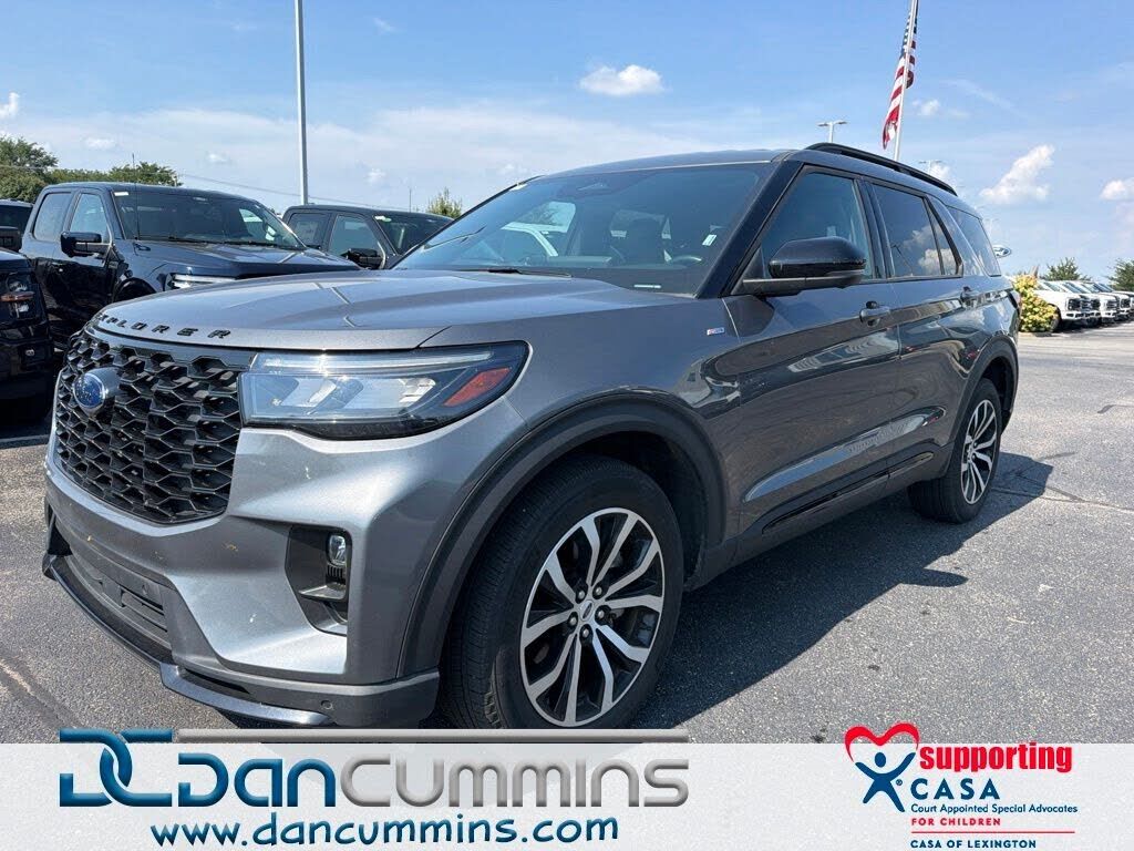 2025 FORD Explorer