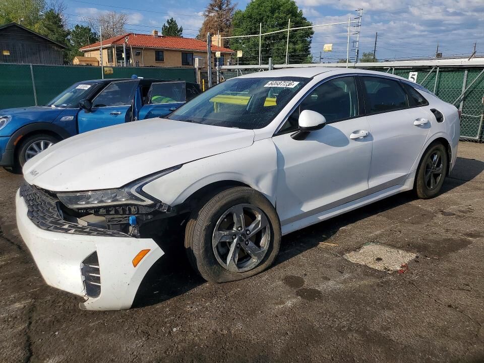 2022 KIA K5