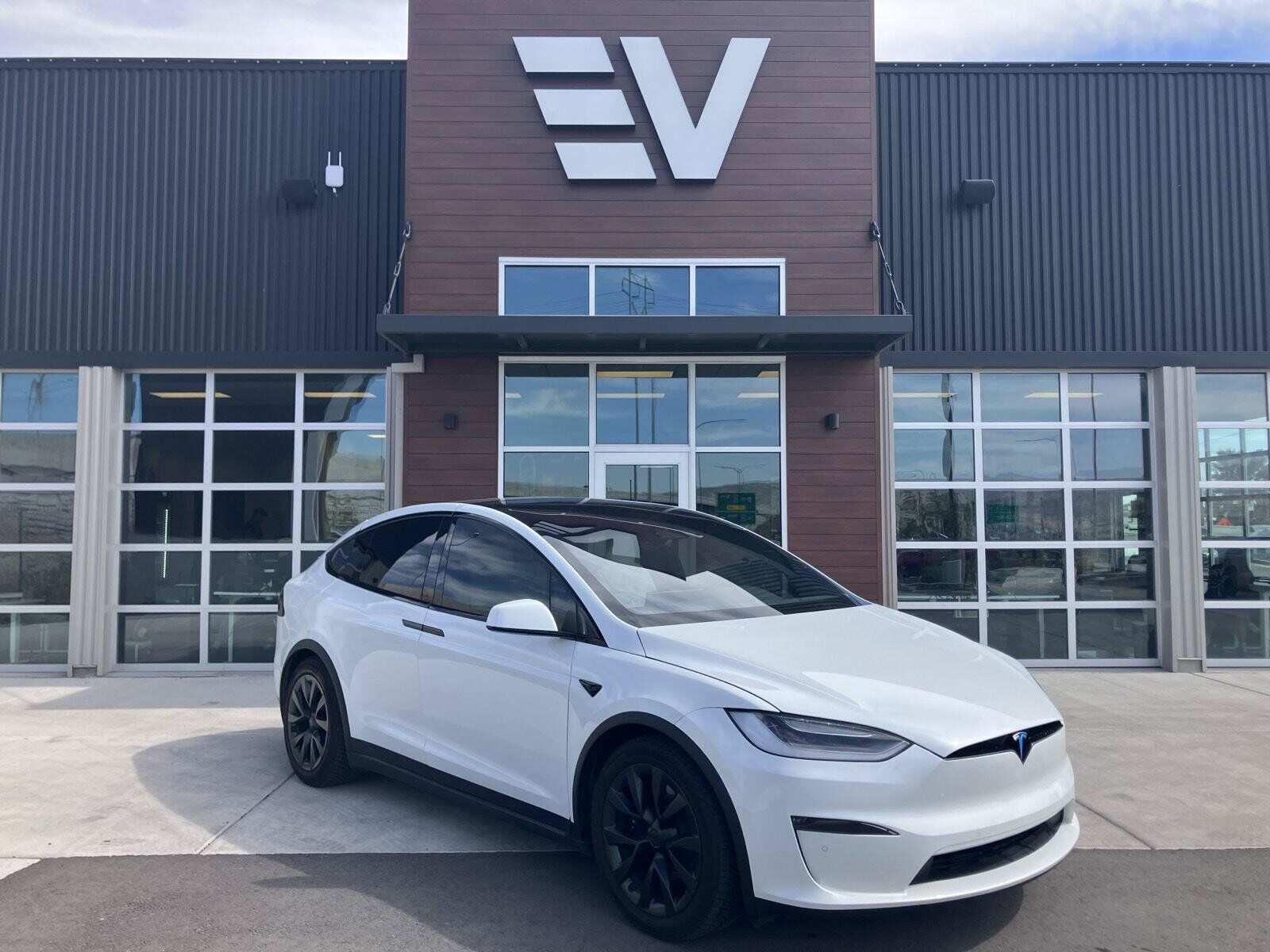 2022 TESLA Model X