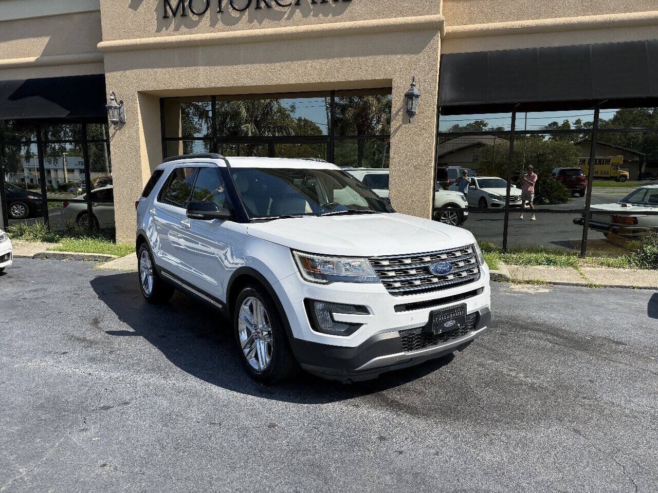 2017 FORD Explorer