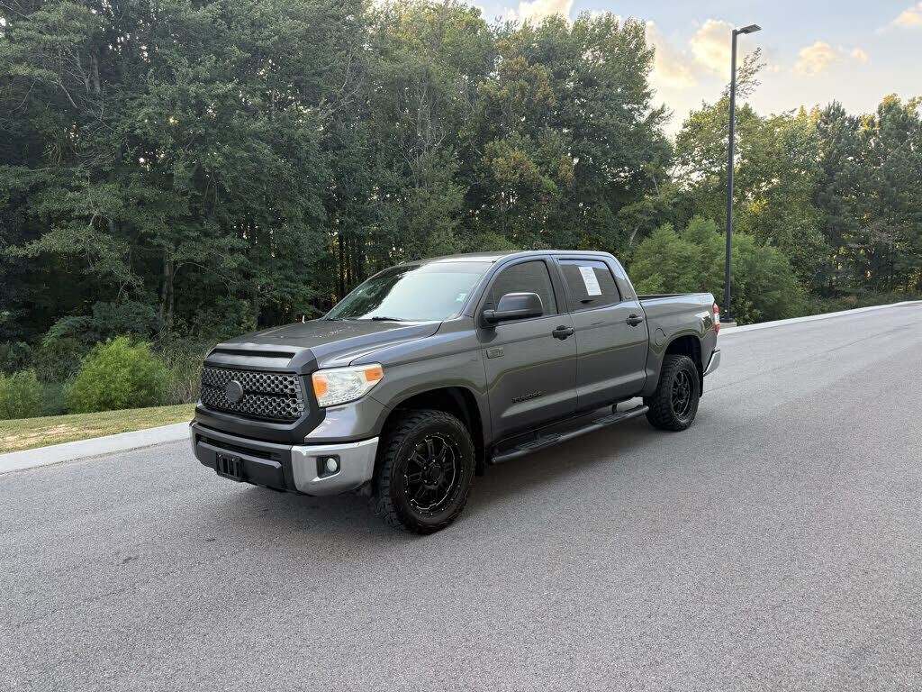 2017 TOYOTA Tundra