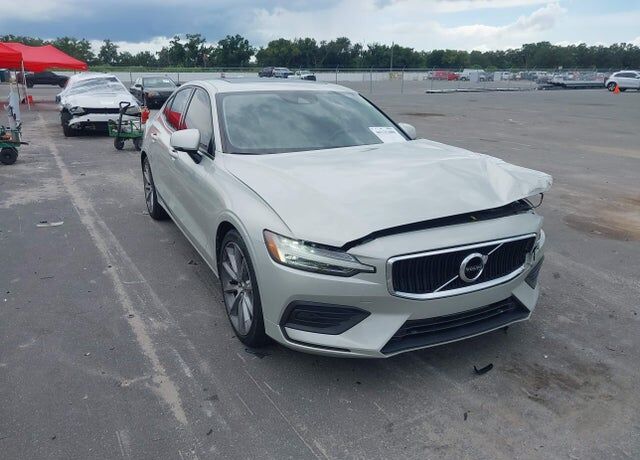 2019 VOLVO S60