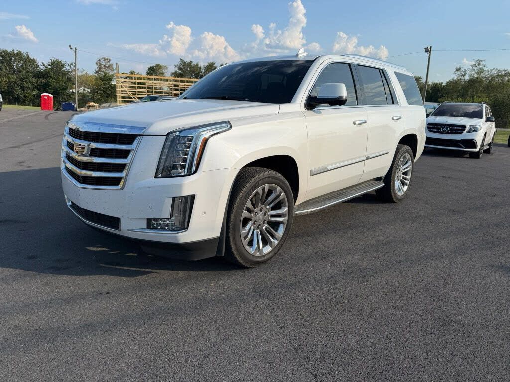 2017 CADILLAC Escalade