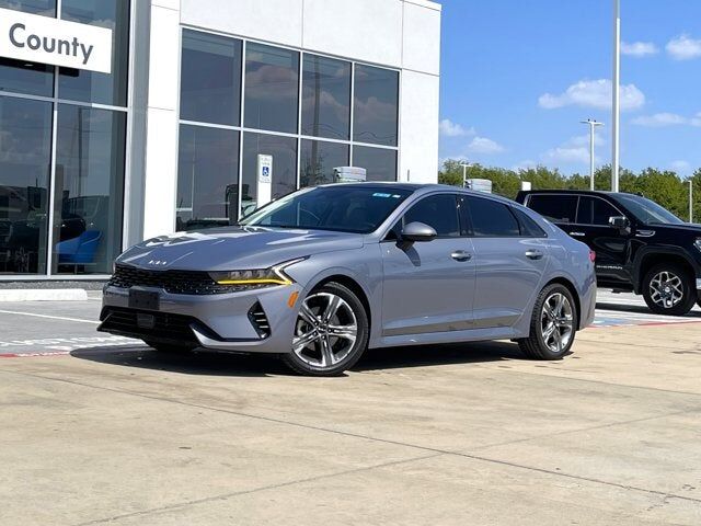 2022 KIA K5