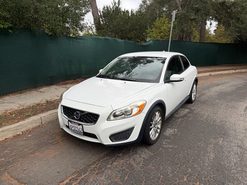 2011 VOLVO C30