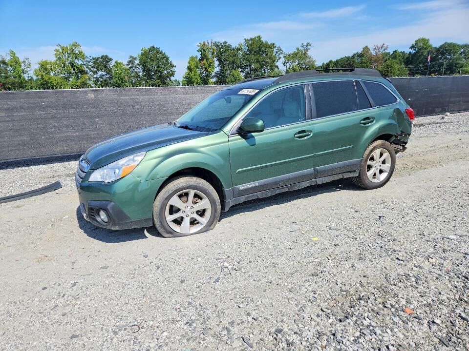2013 SUBARU Outback