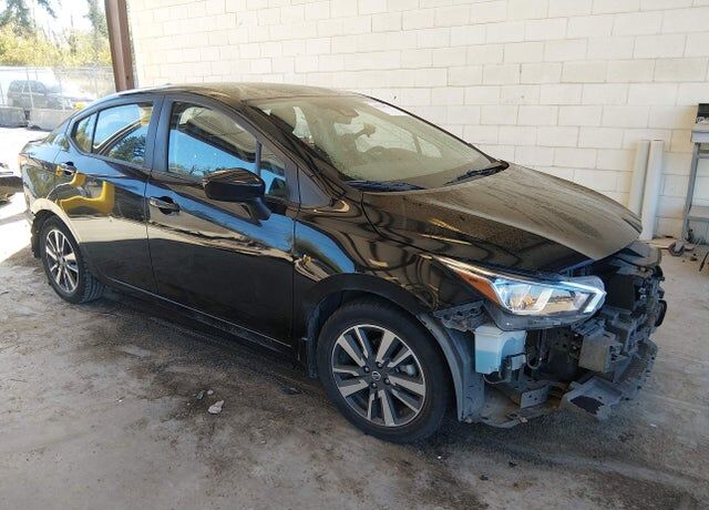2022 NISSAN Versa