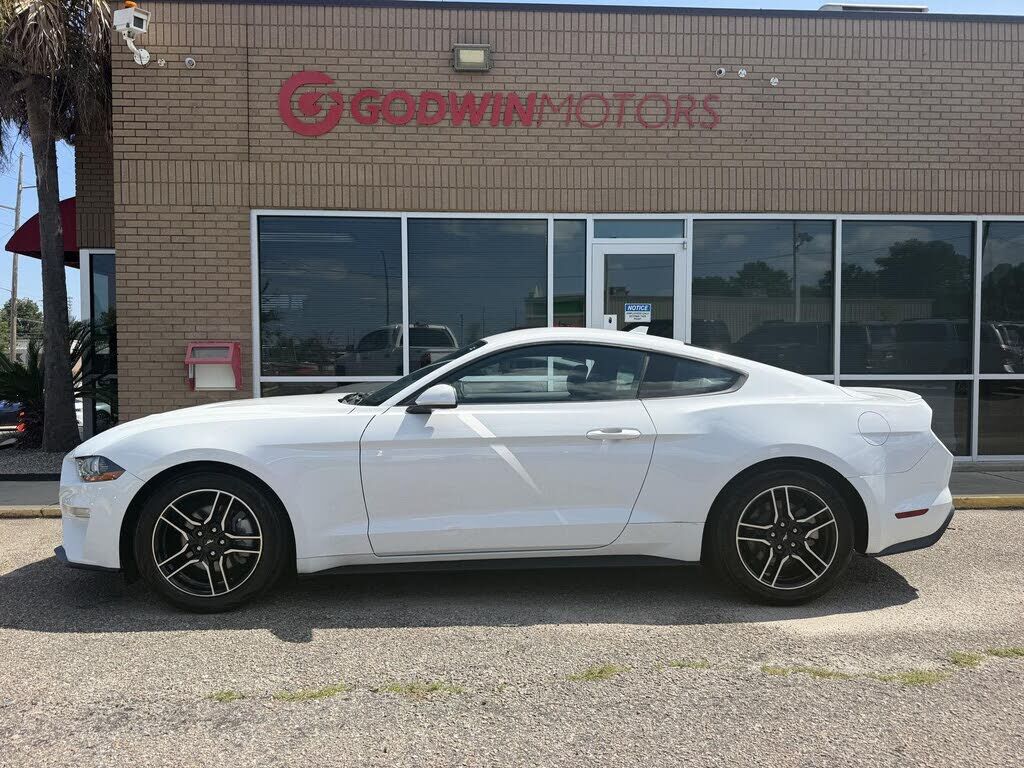 2022 FORD Mustang