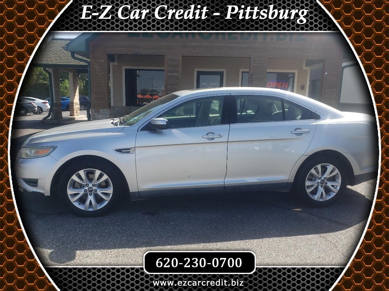 2010 FORD Taurus