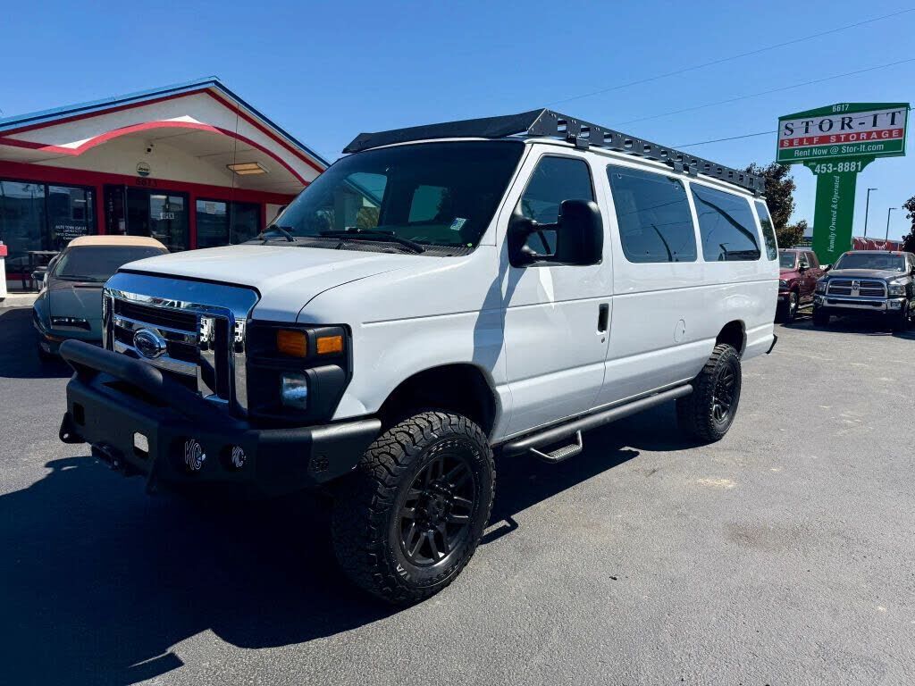 2008 FORD E-350