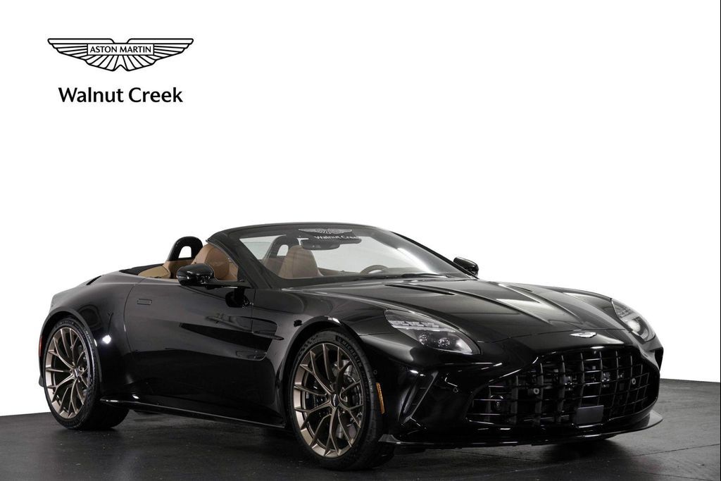 2026 ASTON MARTIN Vantage