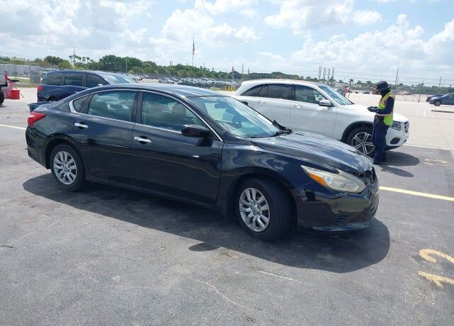 2016 NISSAN Altima
