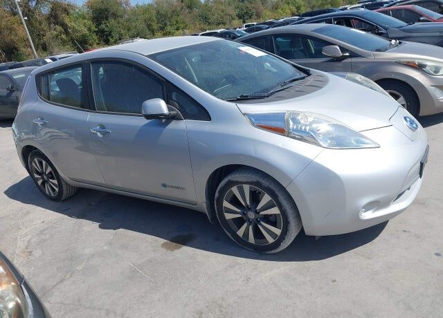 2016 NISSAN Leaf