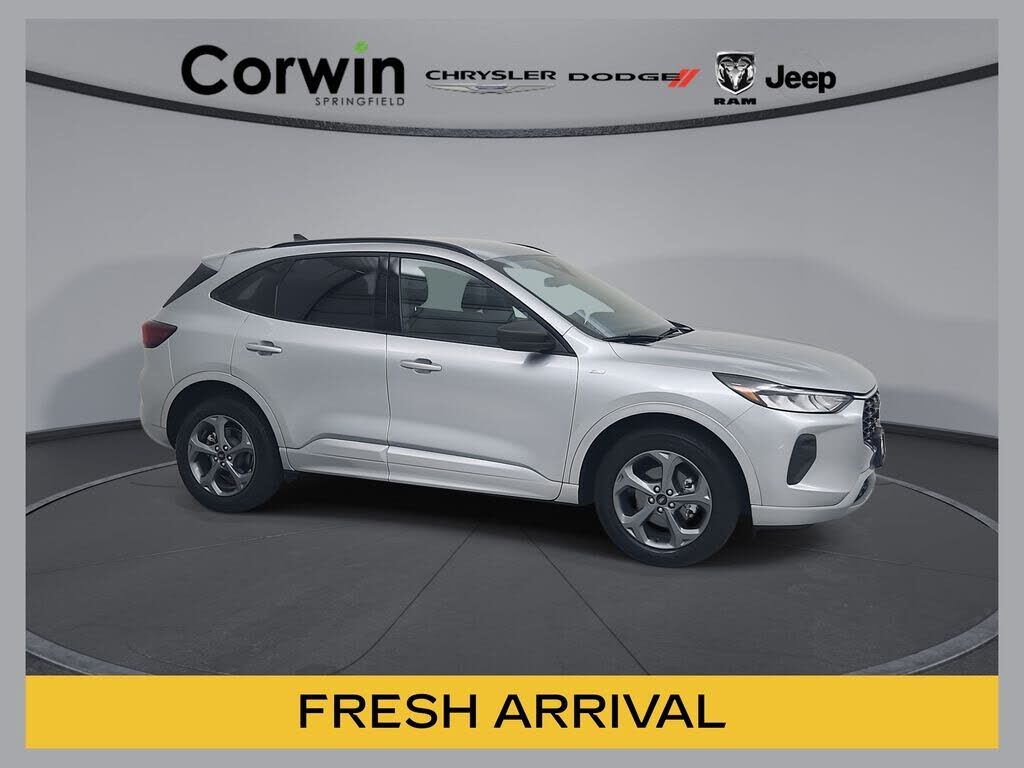 2024 FORD Escape