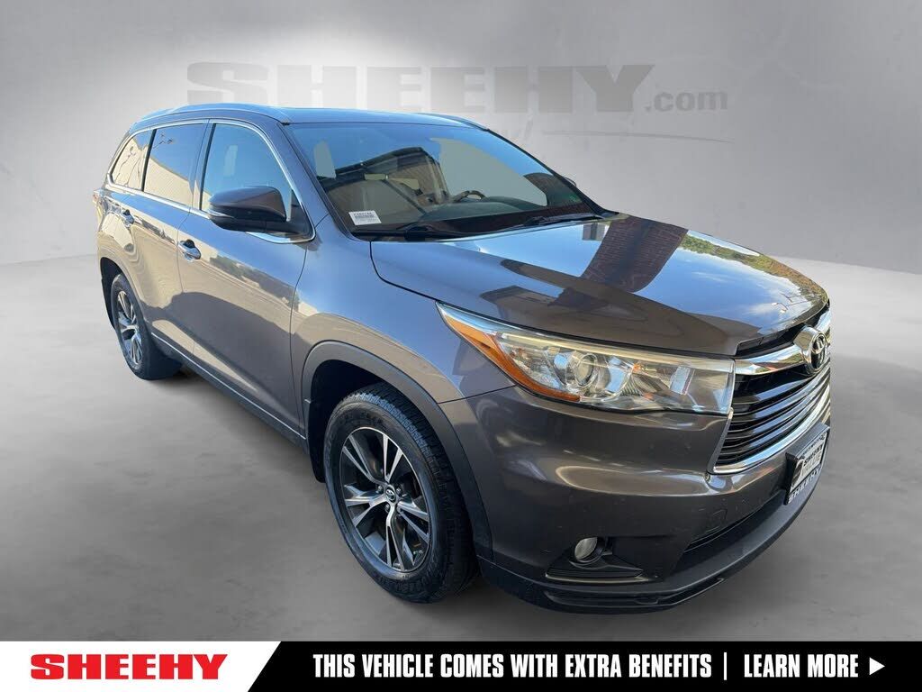 2016 TOYOTA Highlander