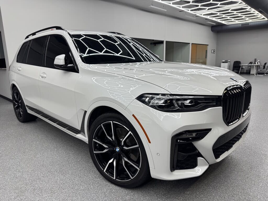 2021 BMW X7