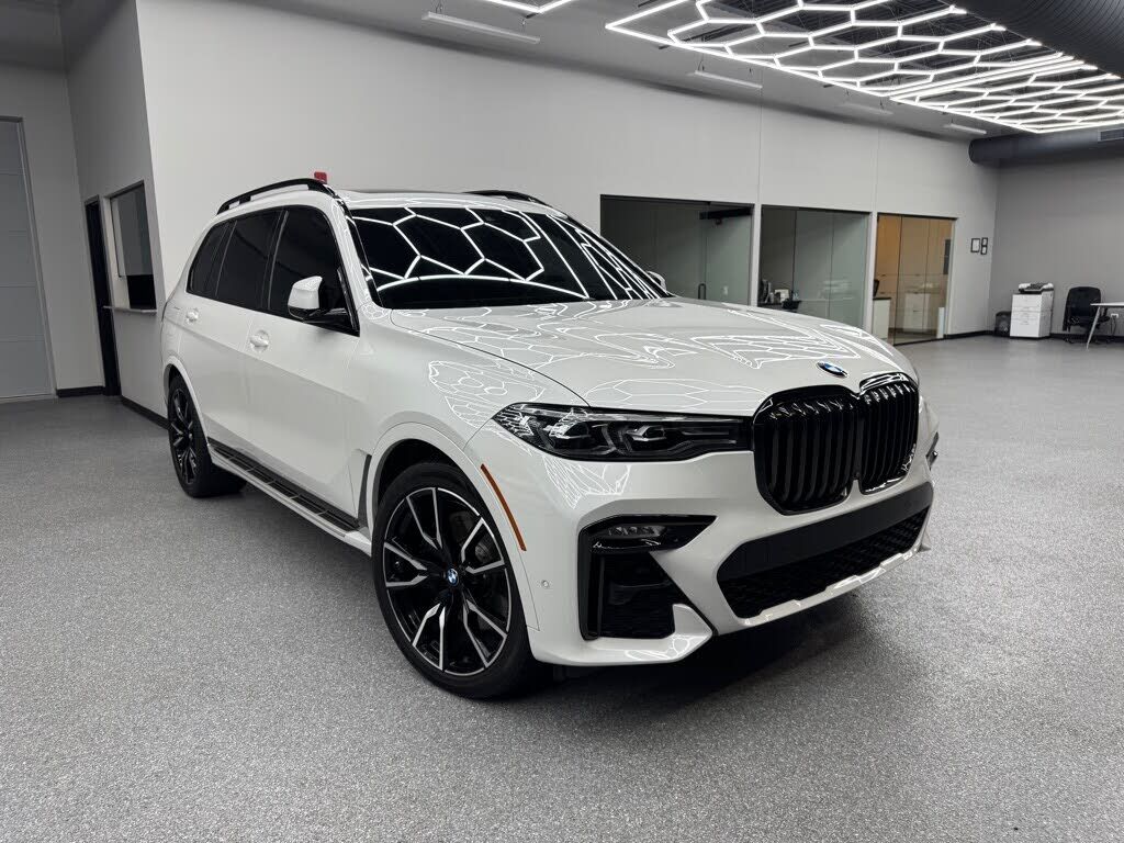 2021 BMW X7