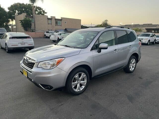 2016 SUBARU Forester