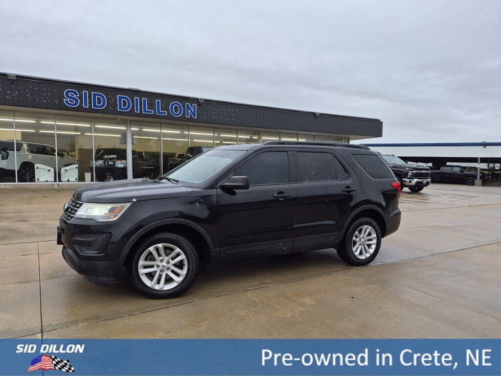 2017 FORD Explorer