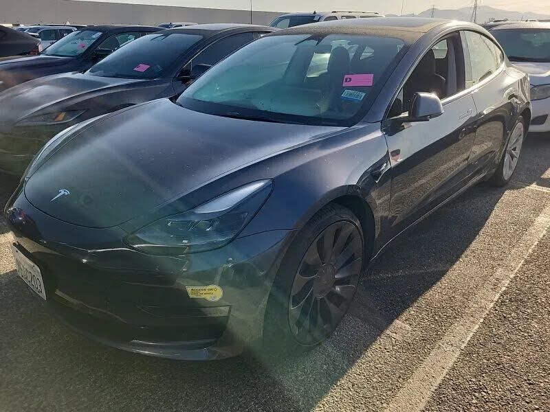 2022 TESLA Model 3