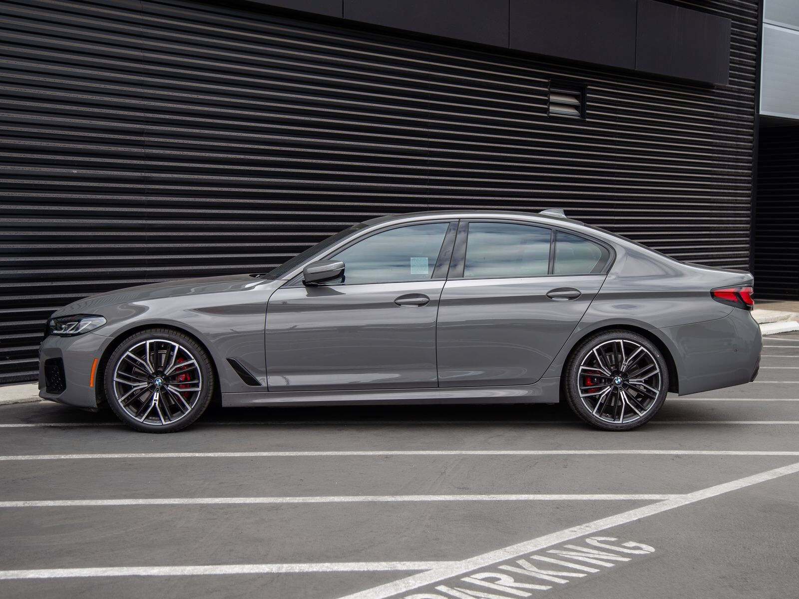 2022 BMW 530i