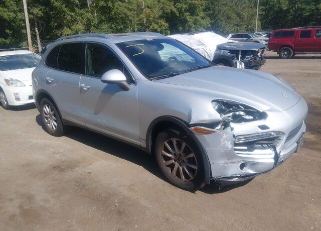2011 PORSCHE Cayenne