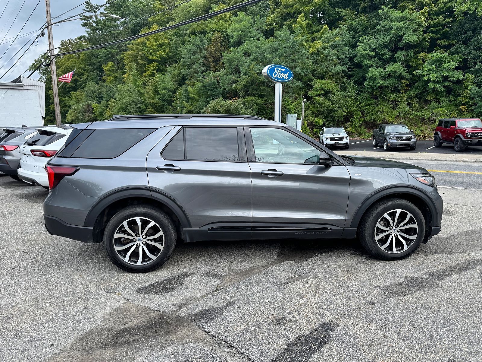 2025 FORD Explorer