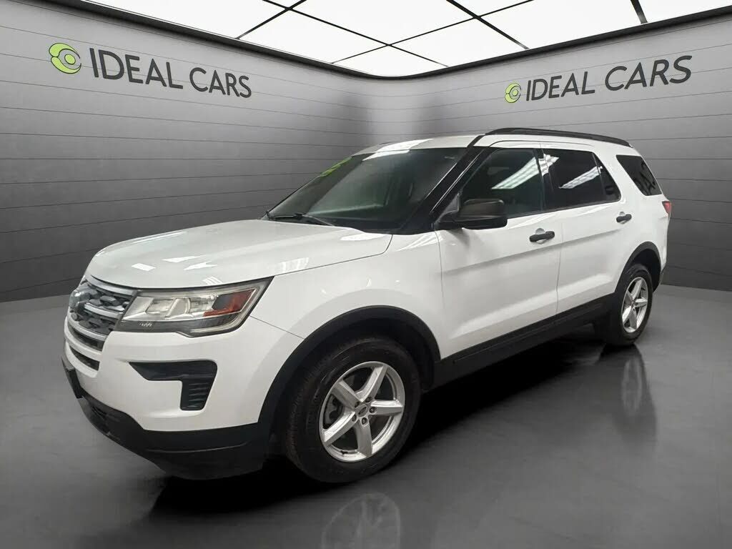 2018 FORD Explorer