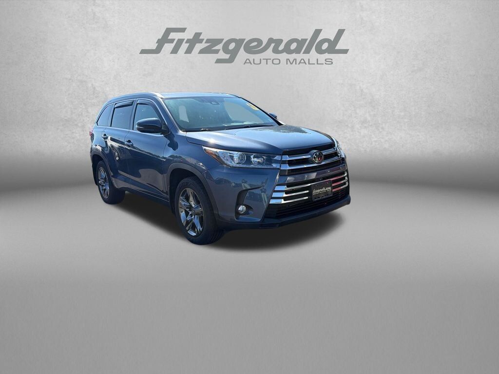 2017 TOYOTA Highlander