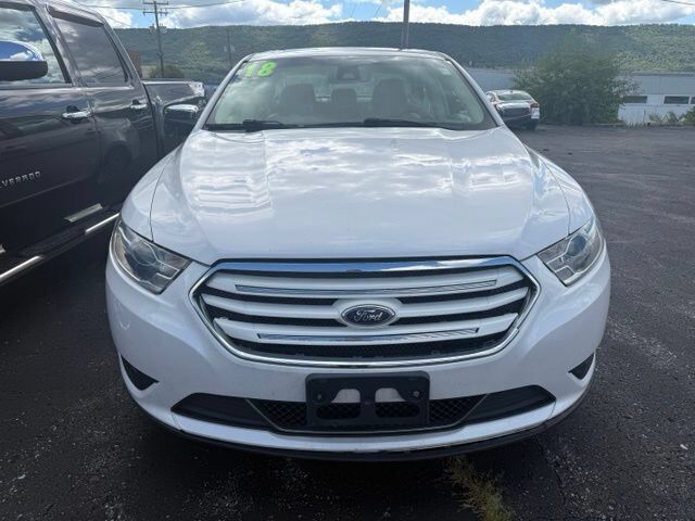 2018 FORD Taurus