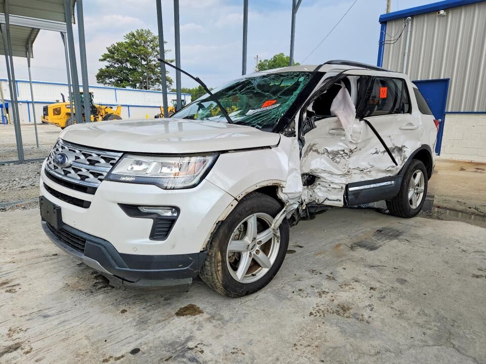 2018 FORD Explorer