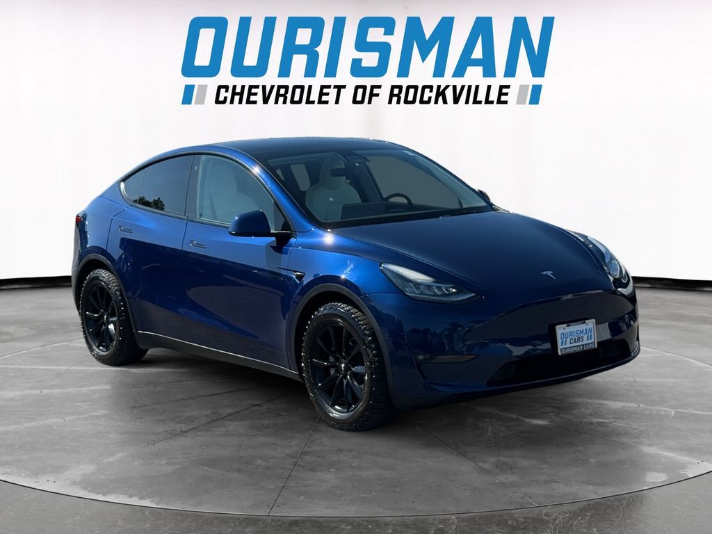 2022 TESLA Model Y