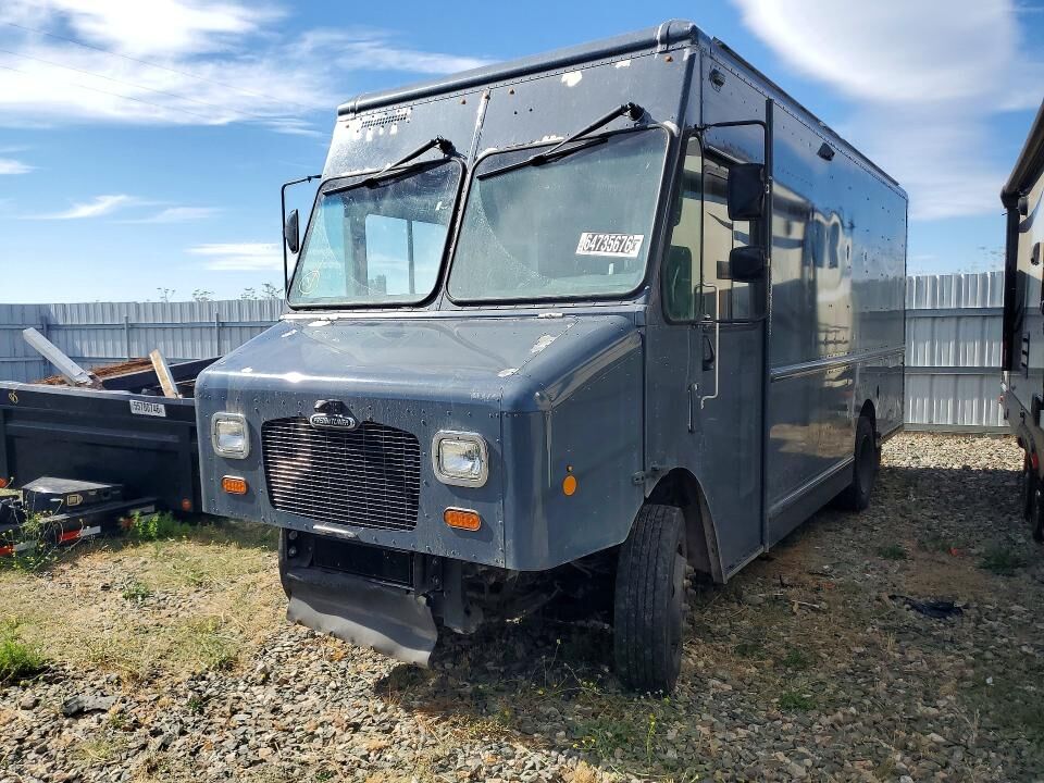 2020 FREIGHTLINER MT 45G Front Gasoline Engine Walk in Van Chassis