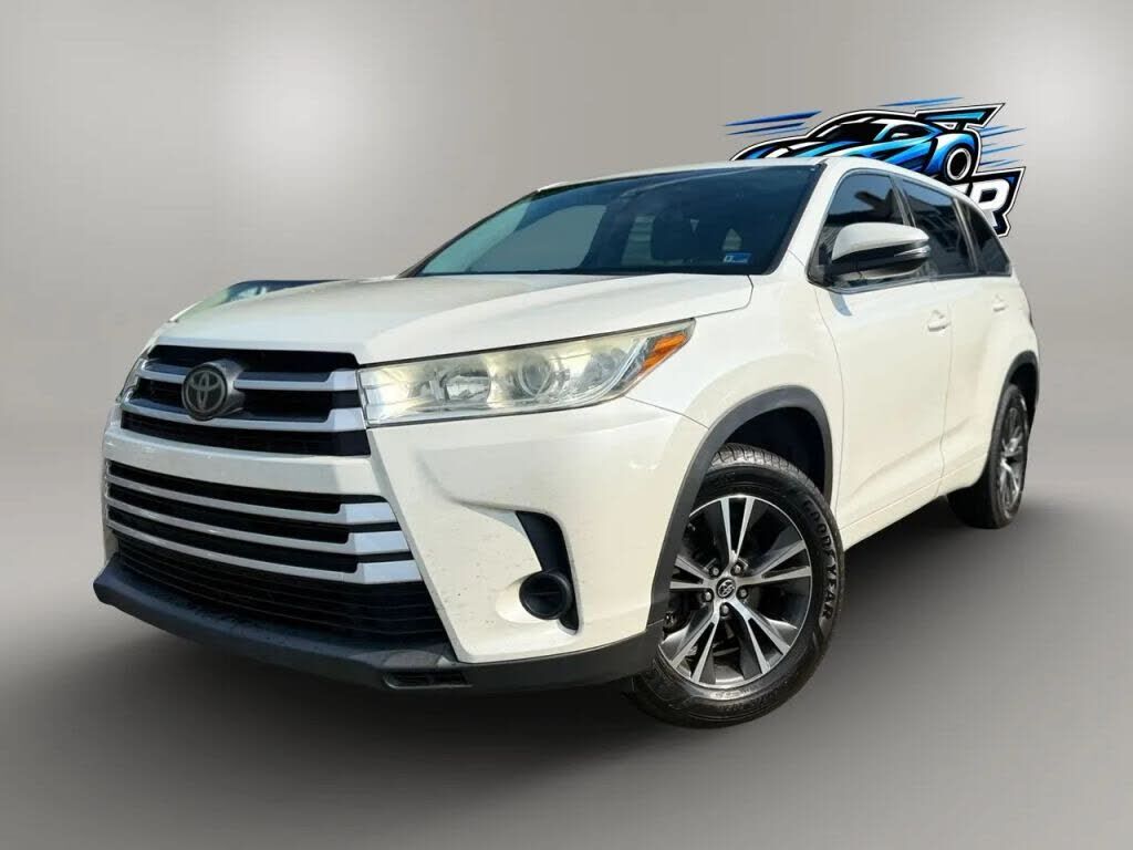 2017 TOYOTA Highlander
