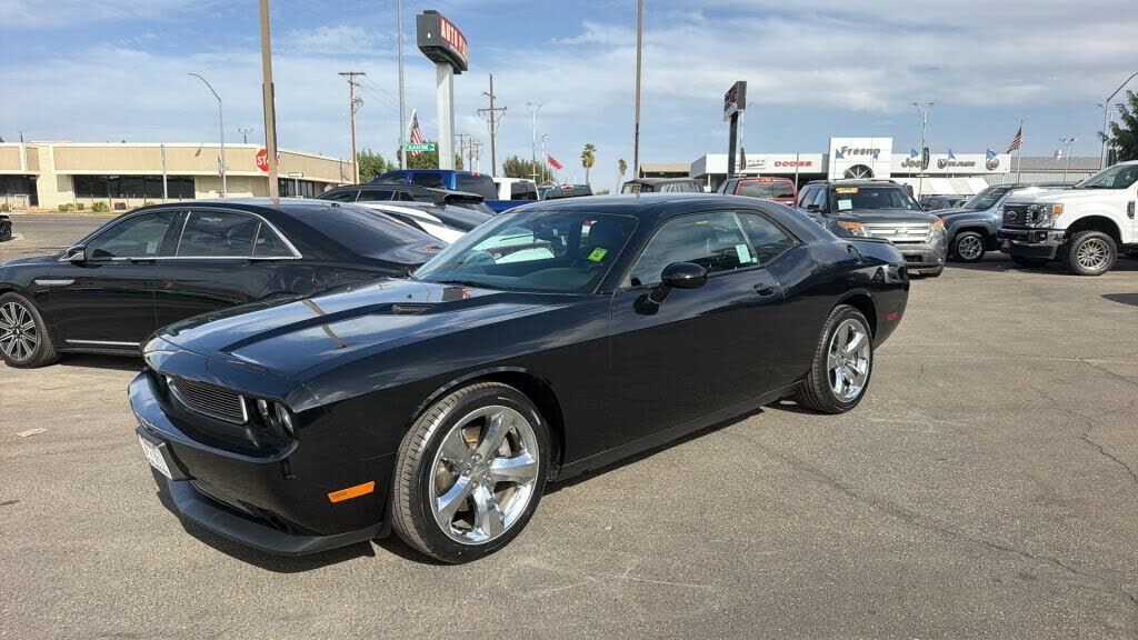 2012 DODGE Challenger