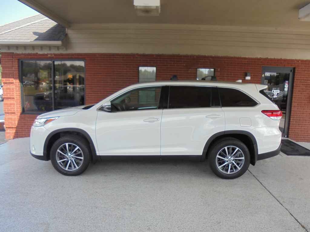 2019 TOYOTA Highlander