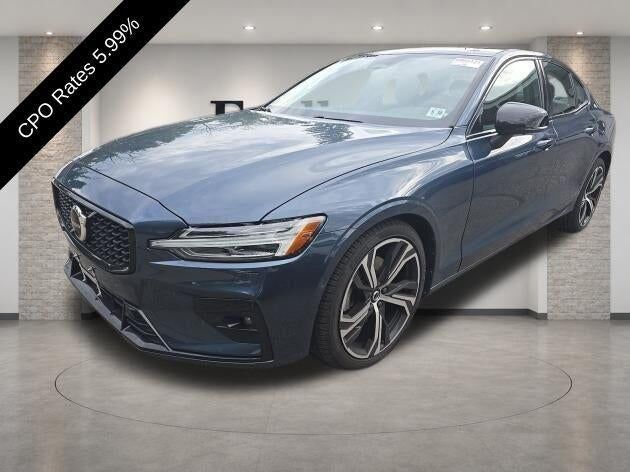 2025 VOLVO S60
