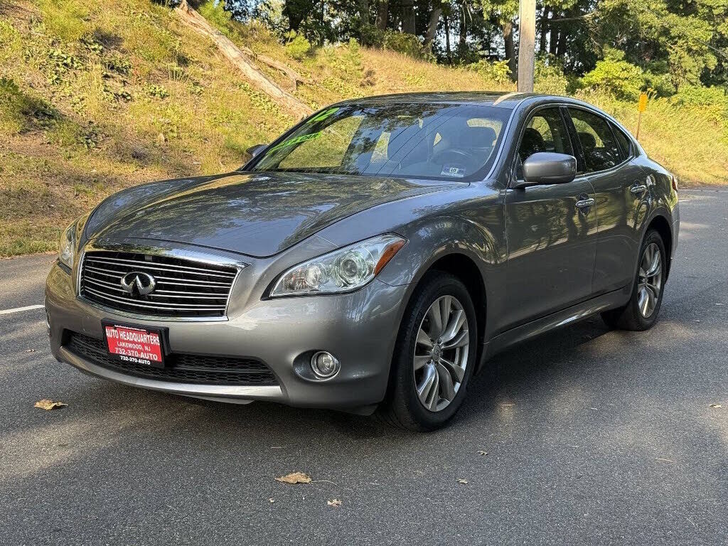 2012 INFINITI M37