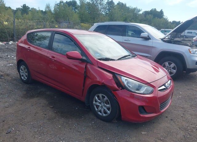 2013 HYUNDAI Accent