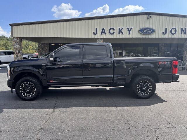 2025 FORD F-250