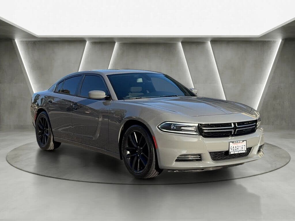 2017 DODGE Charger