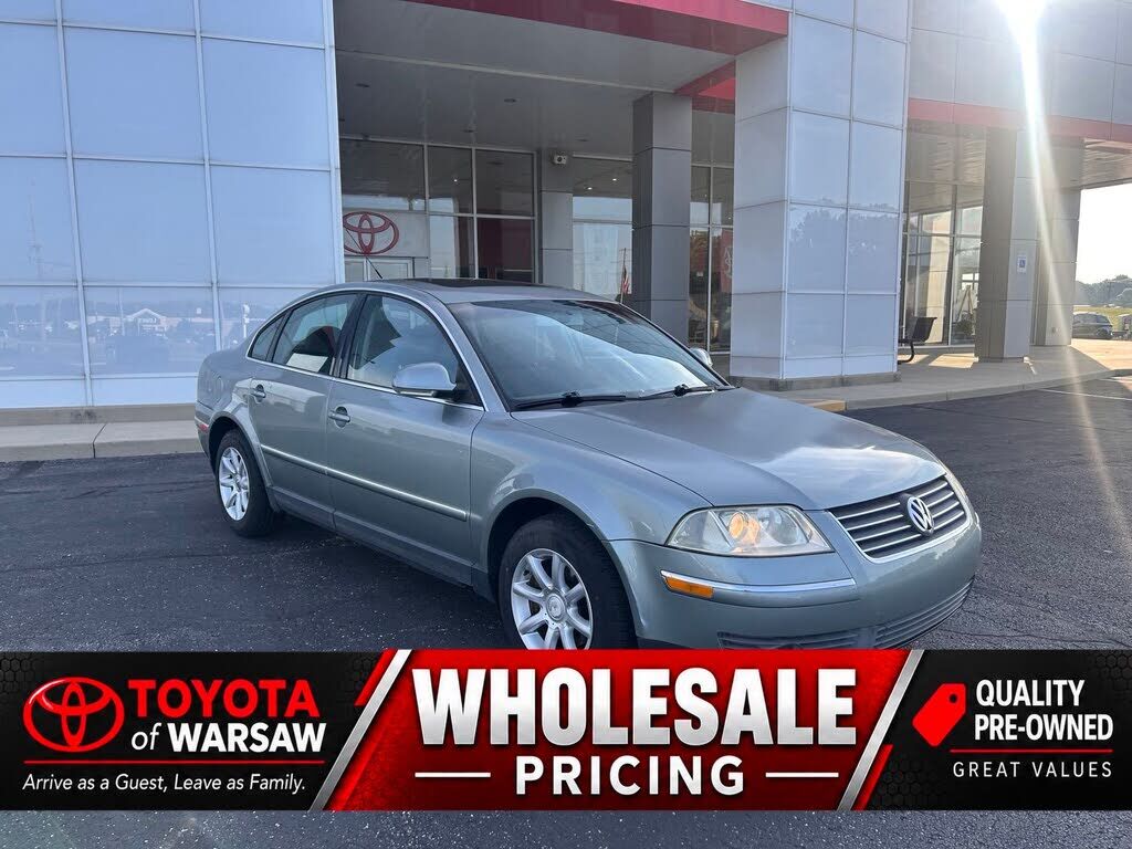 2004 VOLKSWAGEN Passat