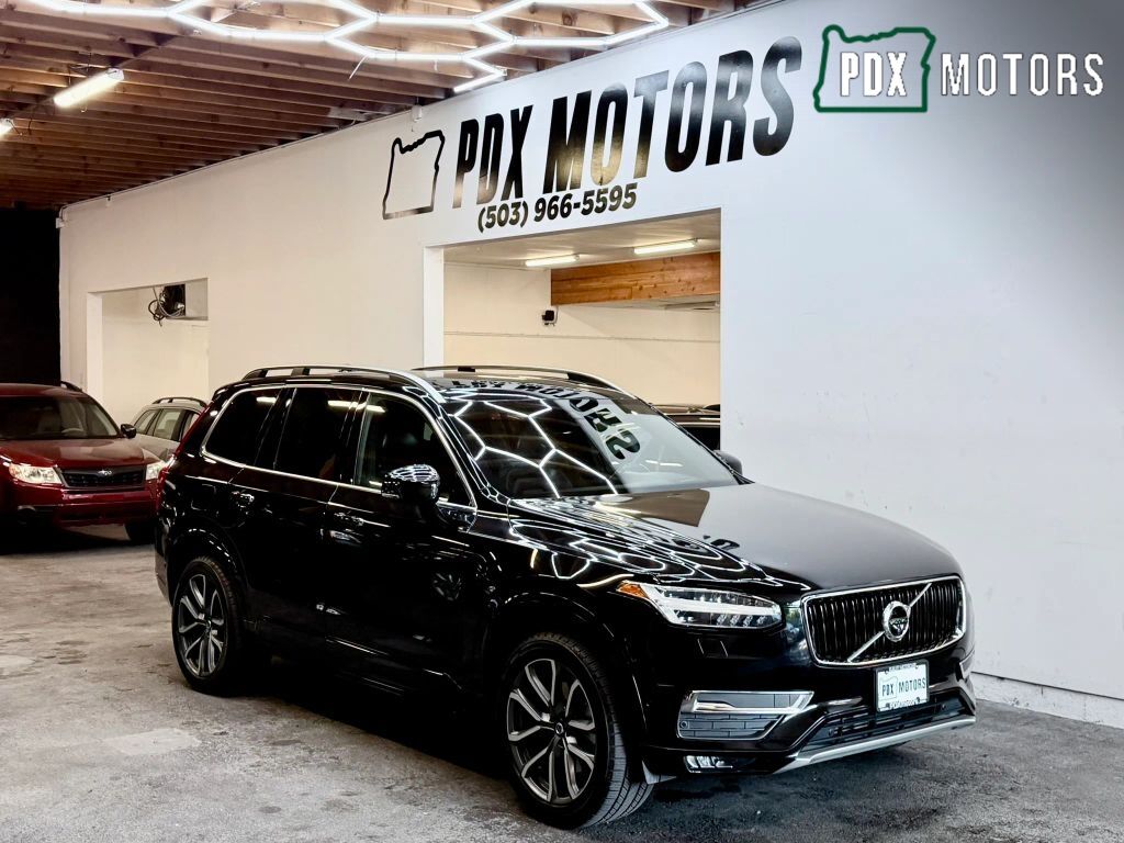 2017 VOLVO XC90