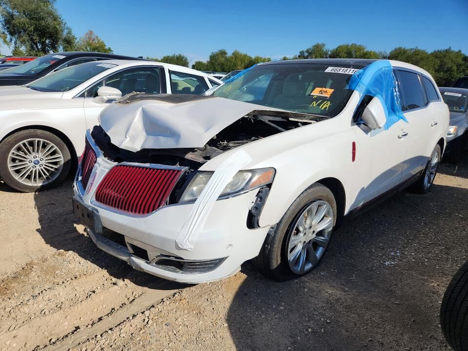 2013 LINCOLN MKT