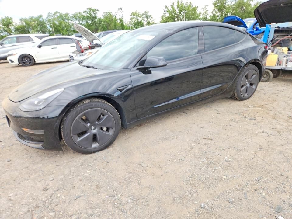 2022 TESLA Model 3