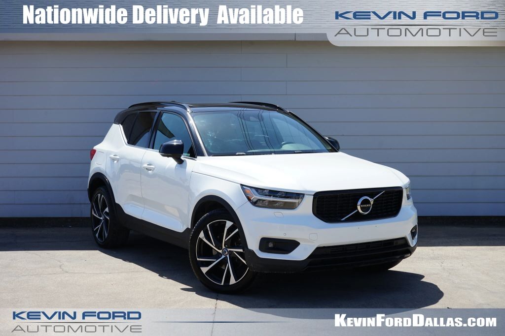 2019 VOLVO XC40