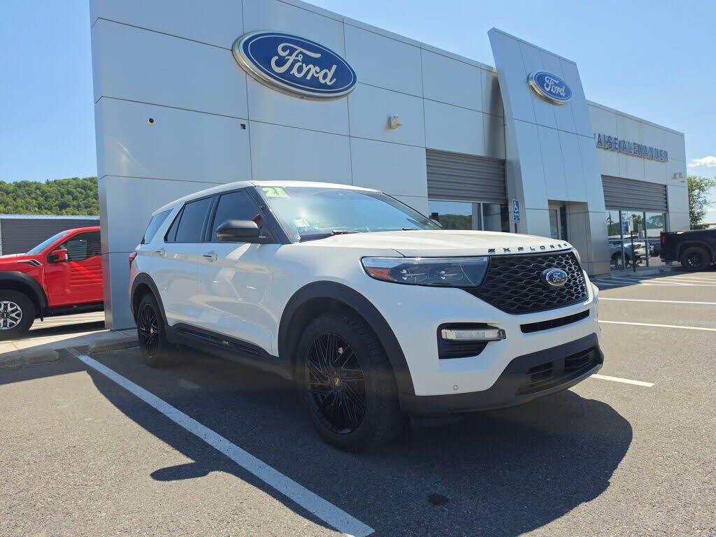 2021 FORD Explorer