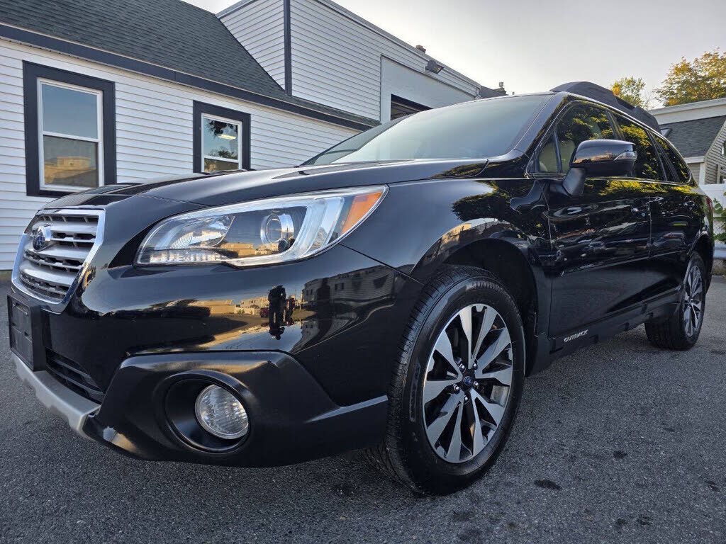 2017 SUBARU Outback