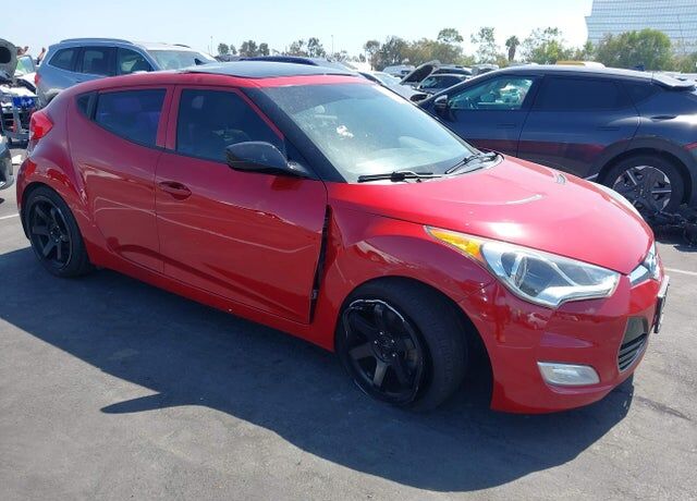 2013 HYUNDAI Veloster