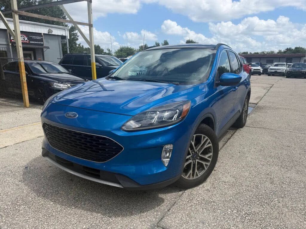 2020 FORD Escape